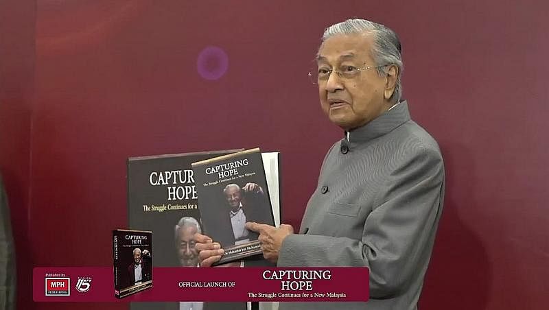 马哈迪推介新书