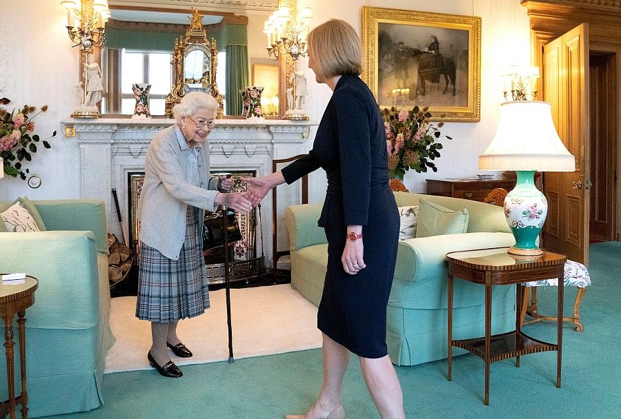 英女王与新首相特拉斯