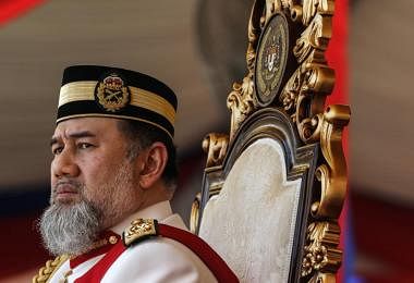 马来西亚元首苏丹莫哈末五世陛下退位