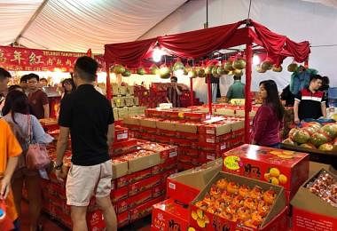 马国柔佛新山一直是新加坡人周末血拼的好去处，但马国媒体报道称，“新加坡人停止到柔佛购物”。