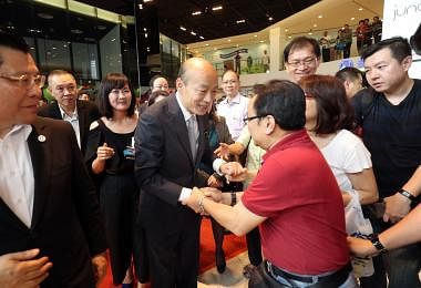 韩国瑜旋风来新　台湾高雄市长葫芦里卖的是什么？