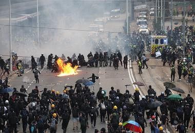 香港街头警民冲突