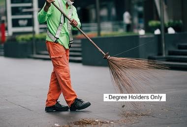 请马国大学生当清洁工　背后的猫腻比你想的还惊人