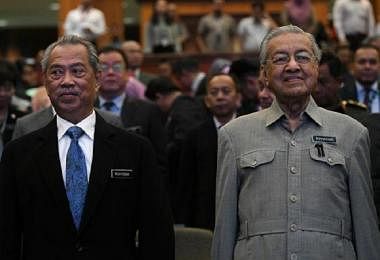马国现任首相慕尤丁和前首相马哈迪