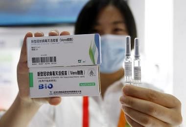 中国制疫苗保护力不足？　大量施打的国家仍深陷疫情苦苦挣扎