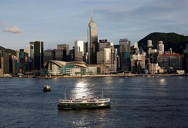 企业会否弃香港选新加坡？