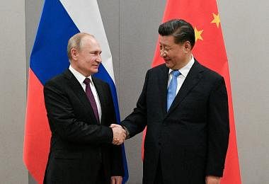 俄罗斯向中国求援　美国：谁帮俄罗斯谁就得面临后果
