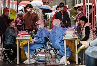 流行病学家正在研究中国目前的疫情