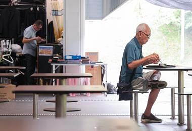 实质收入下降、财务健康水平跌至五年新低，新加坡人该担心吗？