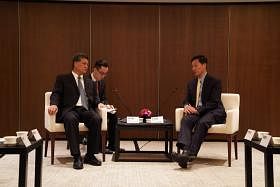 广东省长马兴瑞与新加坡教育部长王乙康