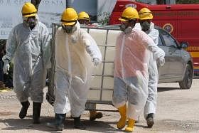 柔佛巴西古当化学废料污染，上千人吸入毒气就医