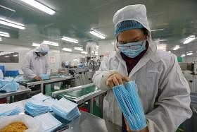 中国外科手术口罩生产过程