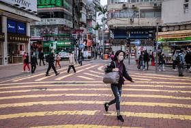社区传播可能爆发　离中国最近的香港仍拒绝封关