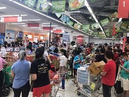 全岛再现抢购潮　业者：货源充足，大家不用Chiong超市！