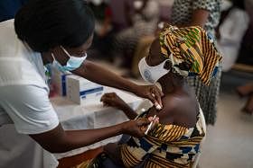 世卫称非洲疫苗短缺　再继续失衡全球疫情恐“回到原点”！