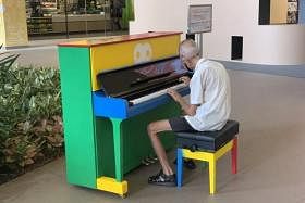 公共钢琴